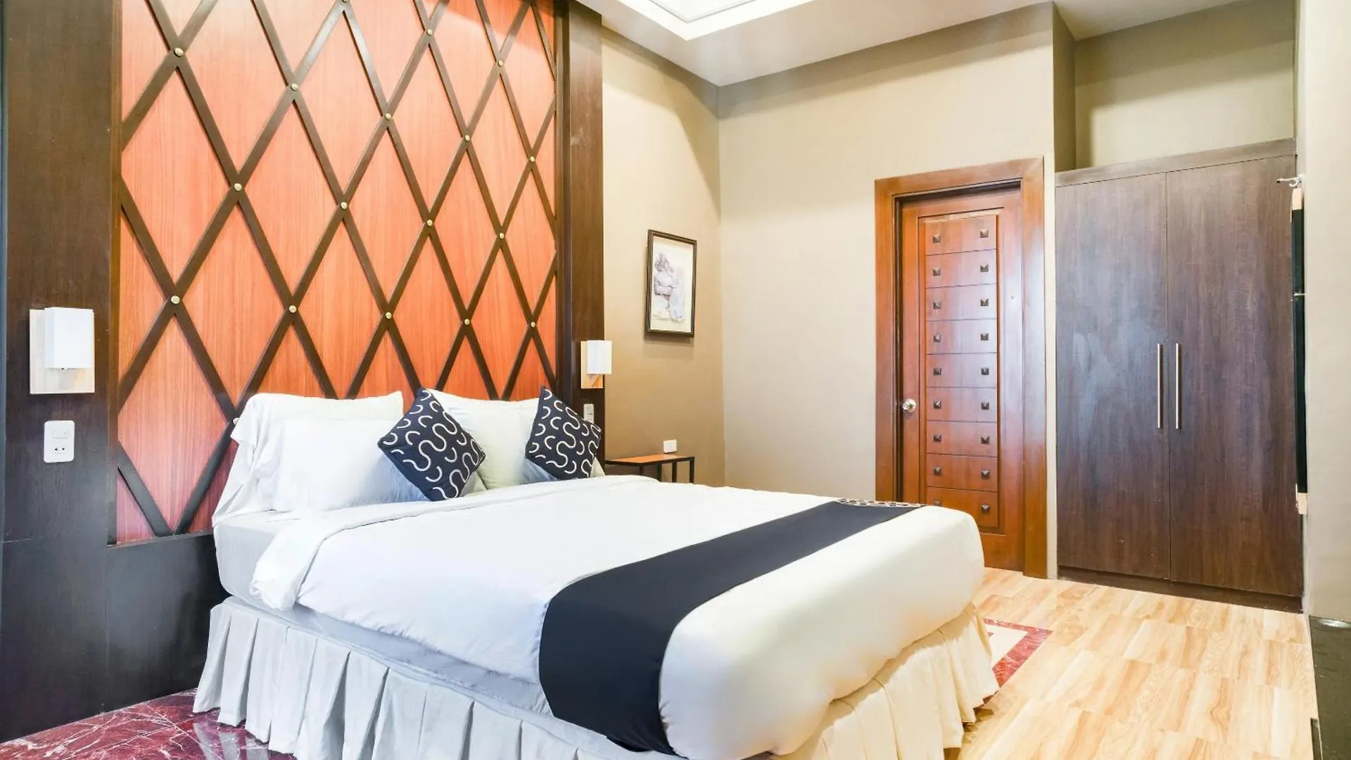 Capital O 460 World Palace Hotel Davao