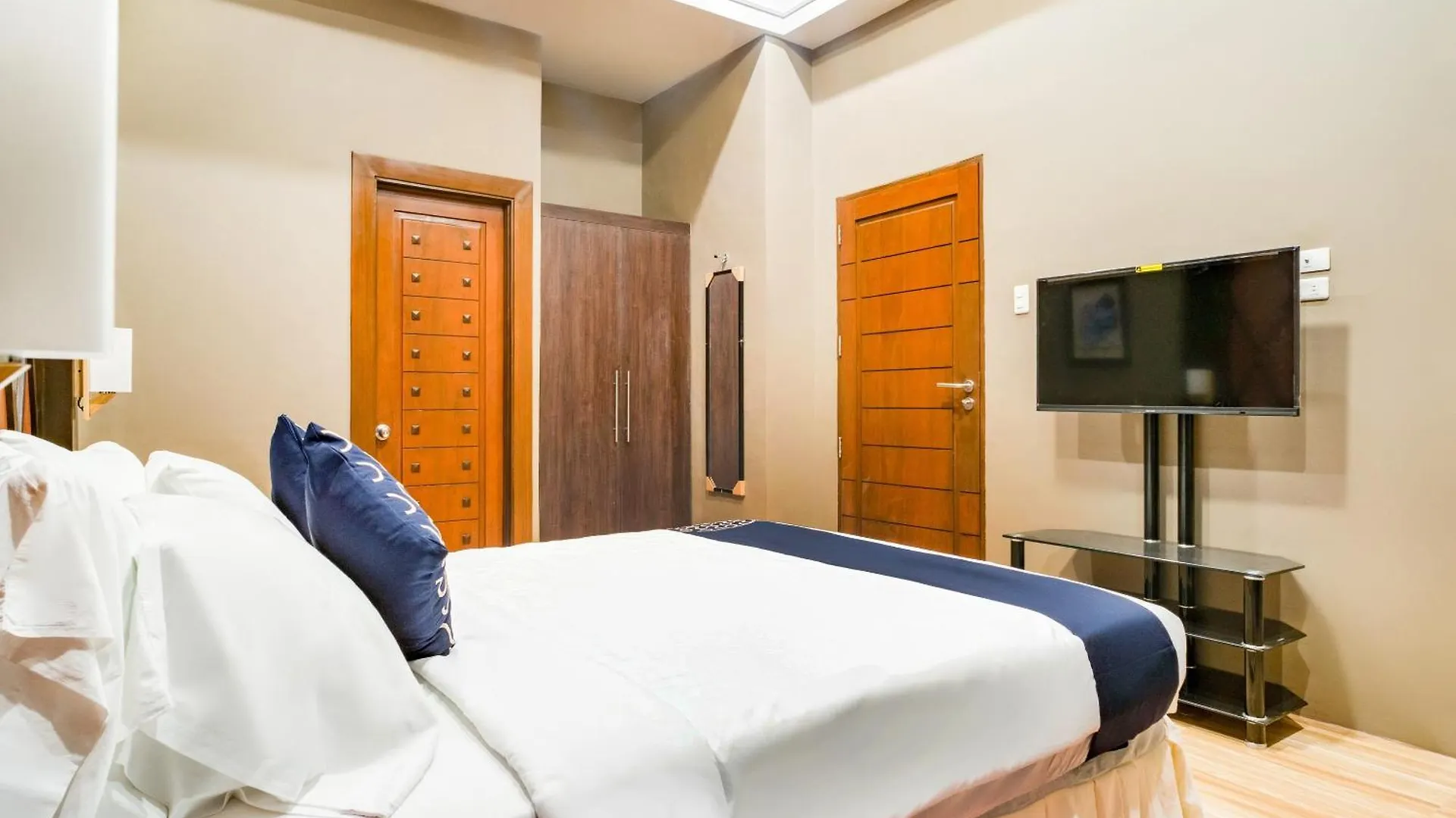 Capital O 460 World Palace Hotel Davao