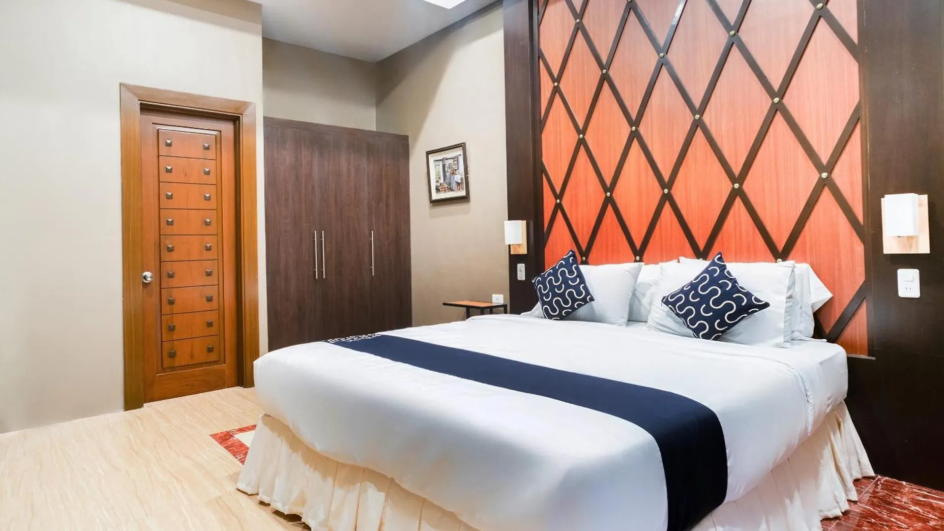 Capital O 460 World Palace Hotel Davao